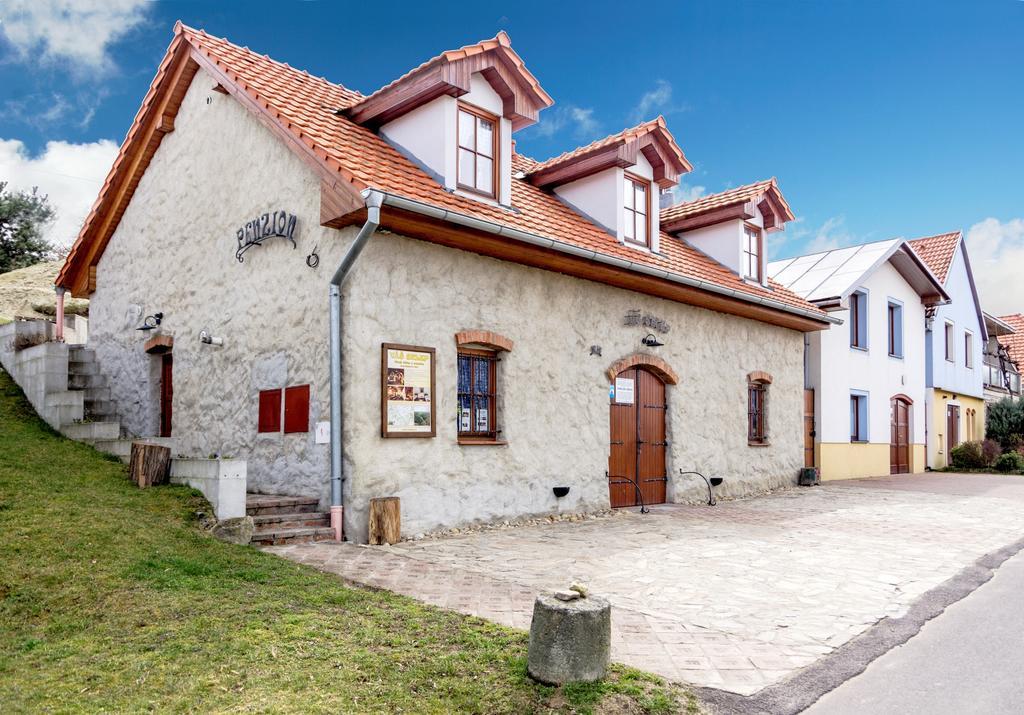Vas Sklep - Vinny Sklep A Penzion Znojmo Rom bilde